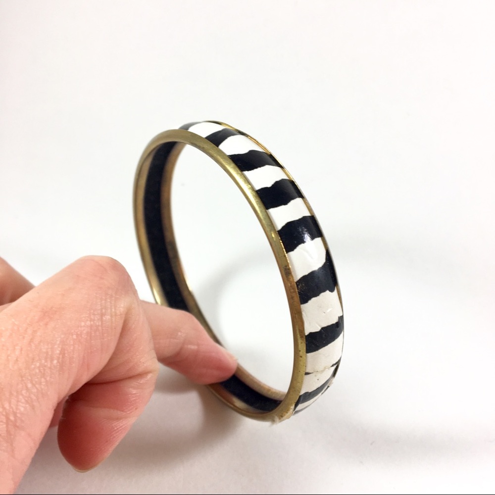 Zebra Bangle - Picture 4 of 8
